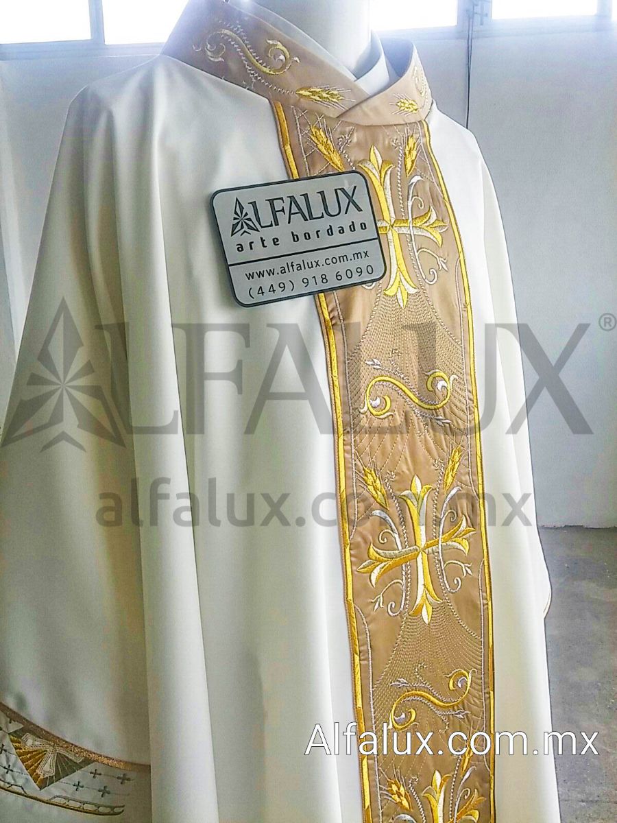 11 CATEDRAL Dorado 743